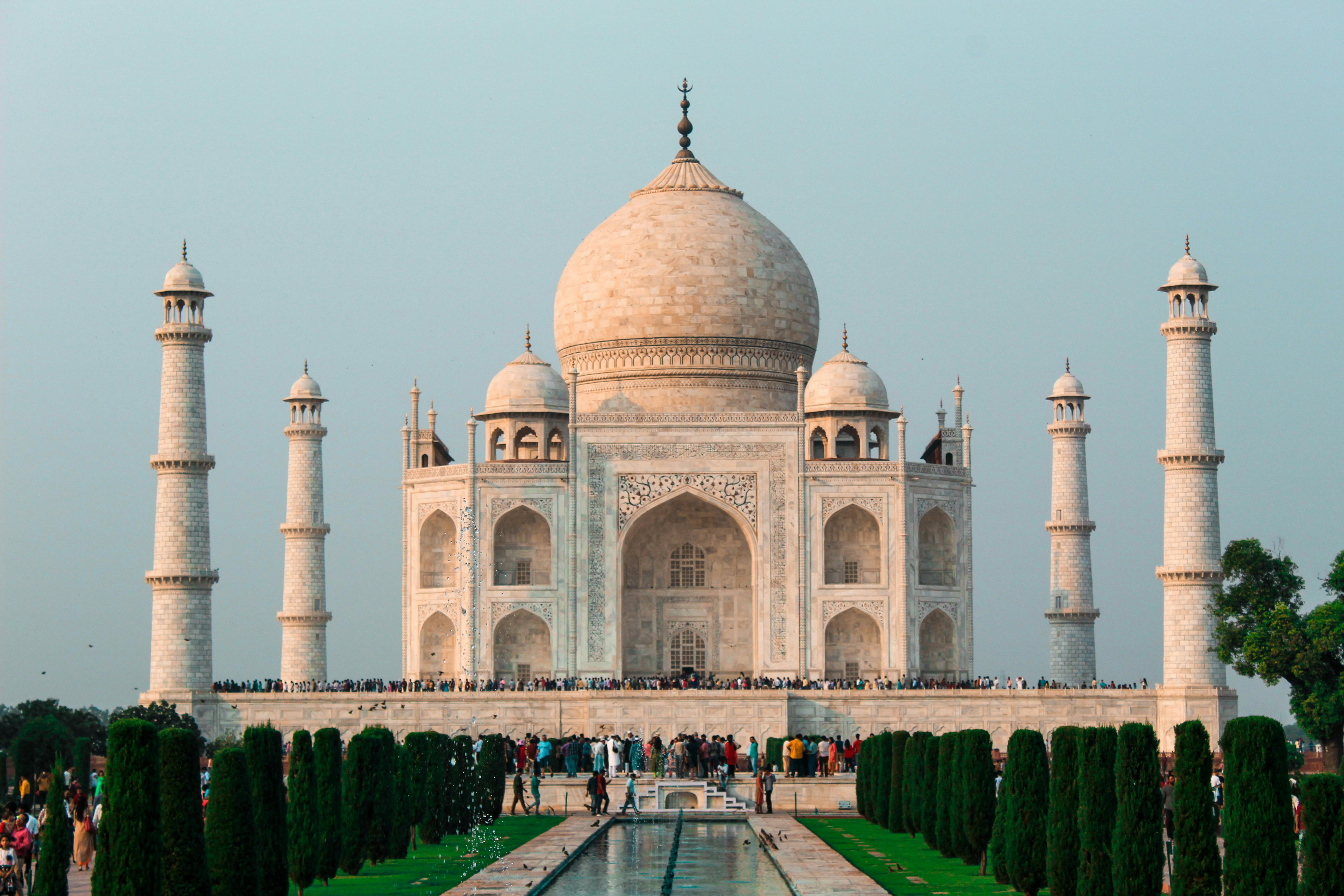 Famous tourist destinations in Uttar Pradesh like Taj Mahal, Varanasi Ghats, Ayodhya Temple, Sarnath, Mathura Vrindavan